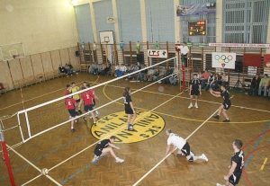 SZKOLNE SCHRONISKO MŁODZIEŻOWE -673