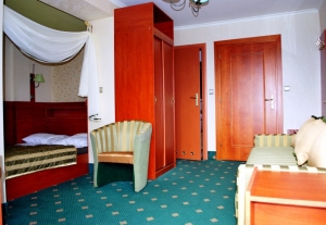 Centrum Wypoczynkowo Szkoleniowe UNITRA-2533